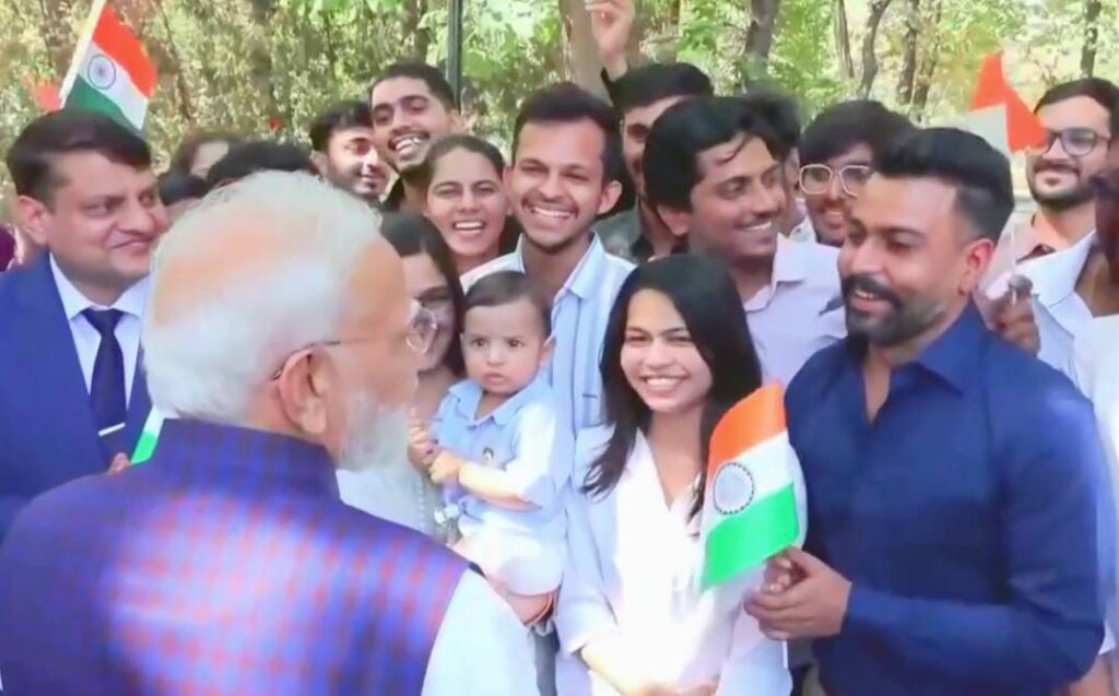 Dr. Kapil Tiwary’s Memorable Welcome to PM Narendra Modi in Kyrgyzstan